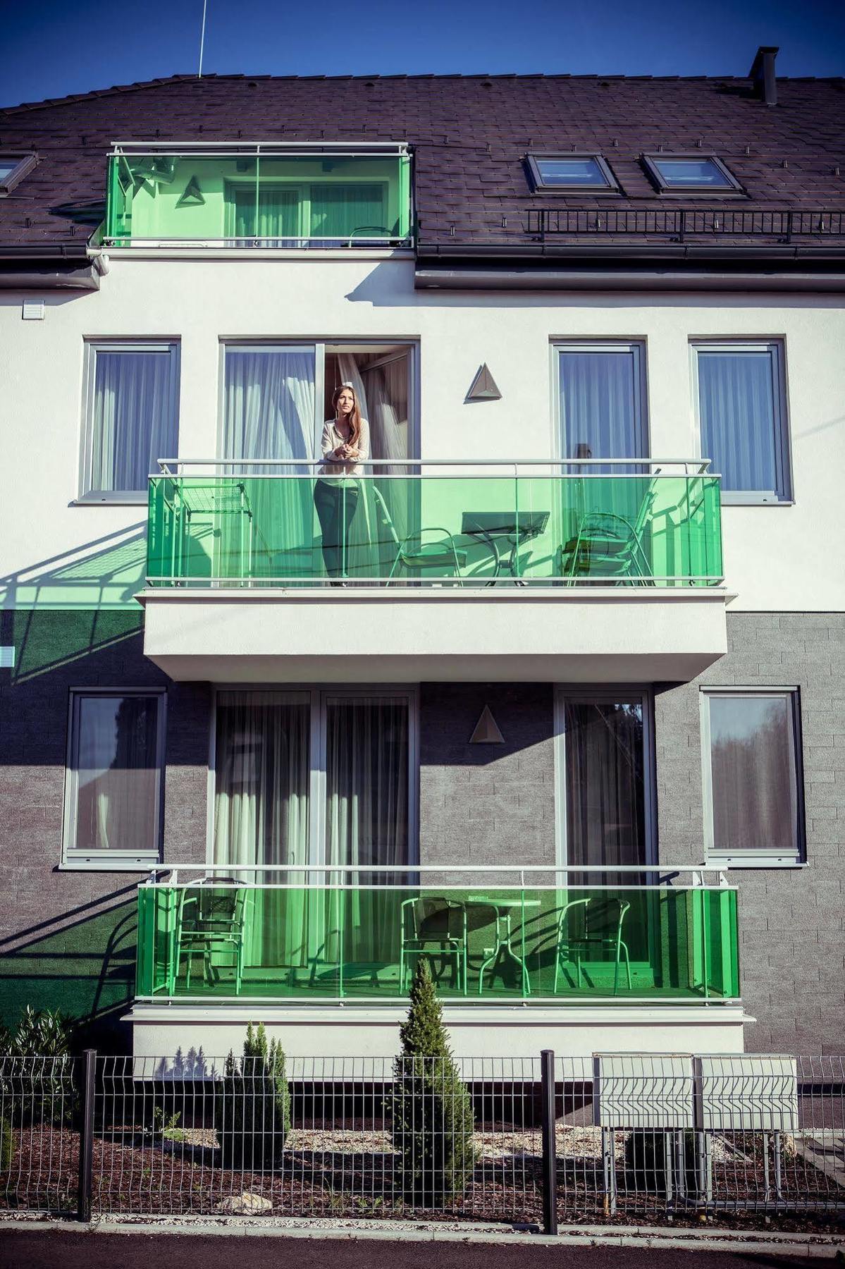 Nemeth Apartmanok Sarvar Exterior foto